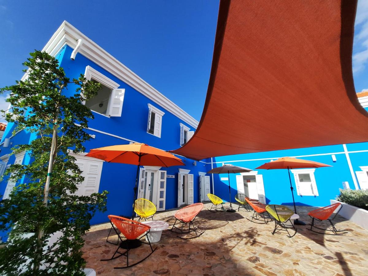 The Freedom Hotel, Curaçao